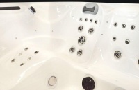 Гидромассажный СПА бассейн Sunrans SR832B