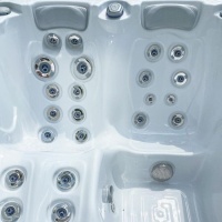 Мини спа-бассейн Wellis Manhattan Life